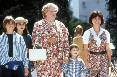 Touching gesture on the set of "Mrs. Doubtfire": How Robin Williams helped his co-star